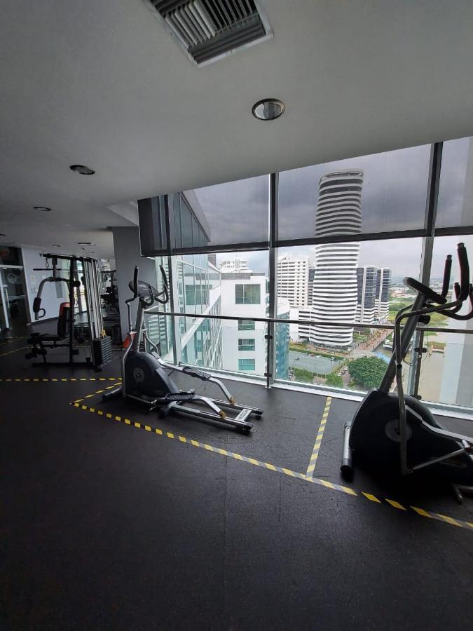 Apartamento Vista Al Rio Puerto Santana Riverfront 1 Guayaquil Exterior photo
